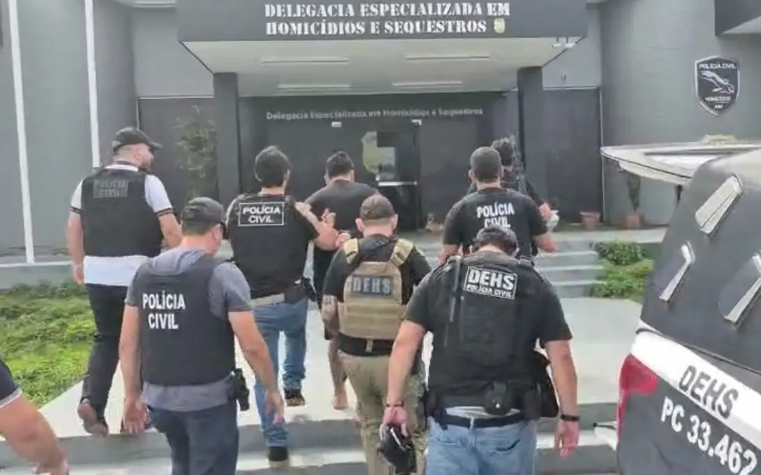 Polícia prende homem foragido por homicídio no bairro Jorge Teixeira