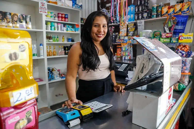 “É importante o olhar do Governo para nós, mulheres”, diz empreendedora beneficiada pelo Crédito Rosa