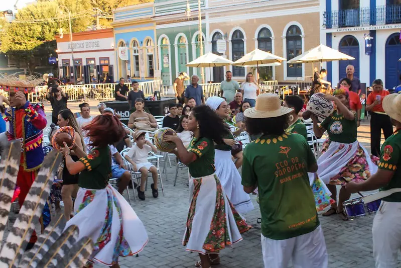 Mostra Amyipaguana transforma Largo de São Sebastião em palco da cultura popular