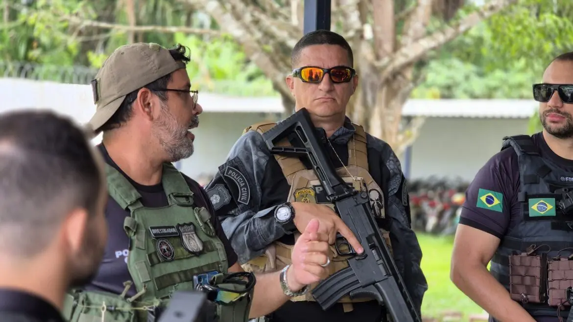 Polícia Civil deflagra operação e prende três homens por estwpro de vulnerável em Benjamin Constant