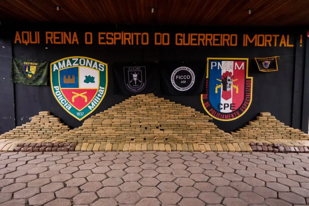 Operação integrada prende três homens e apreende cerca de 800 quilos de entorpecente, em Iranduba