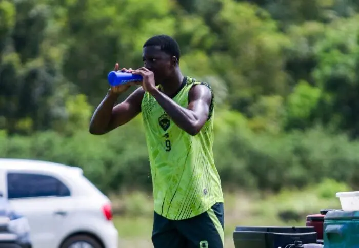 Manaus FC contrata o volante João Felipe para a sequência da temporada
