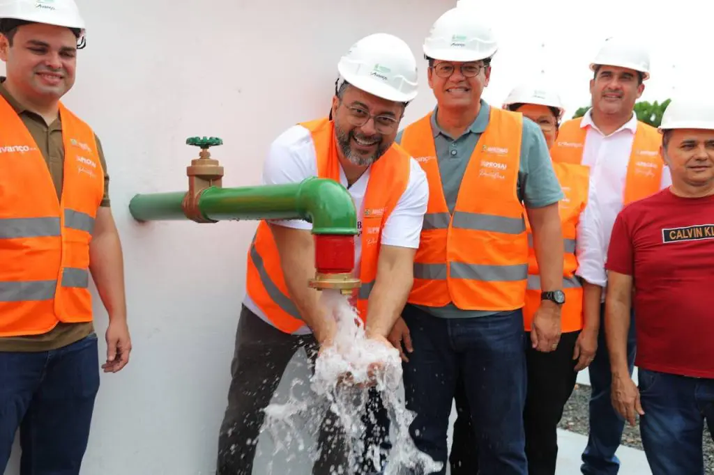 Marcellus Campêlo apresenta balanço de mais de 400 obras realizadas, com milhares de famílias beneficiadas e 200 mil empregos gerados