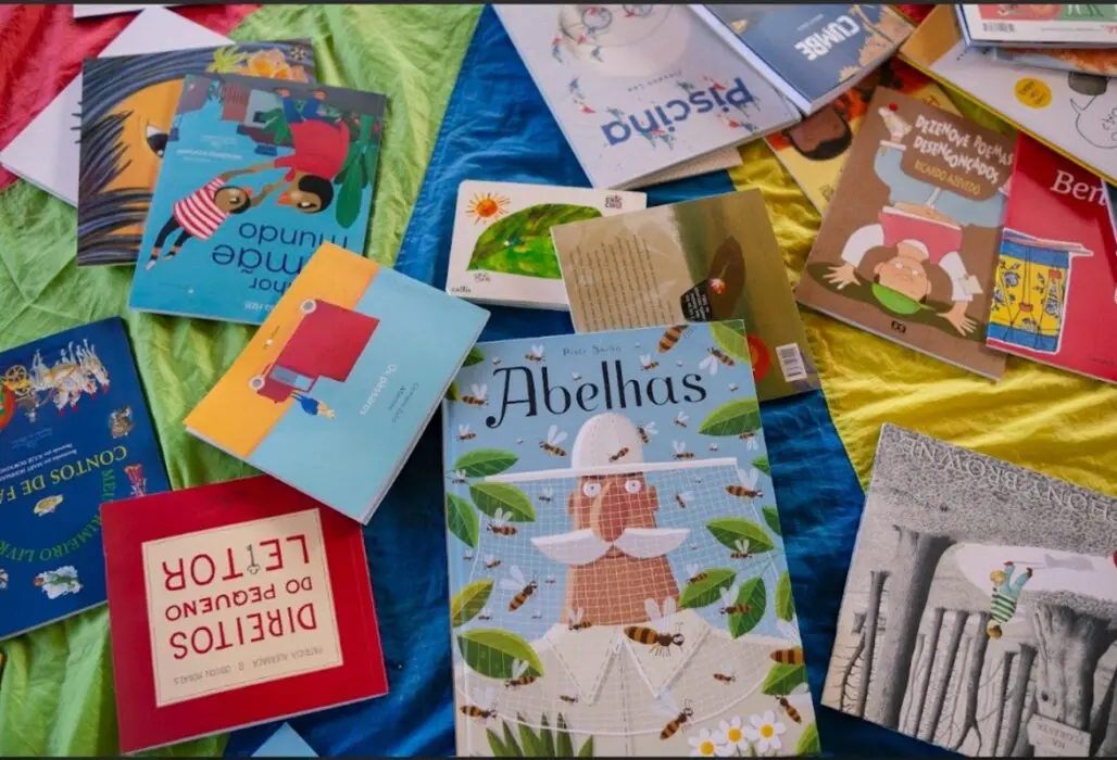 Jovem encontra na leitura confiança para mudar o futuro