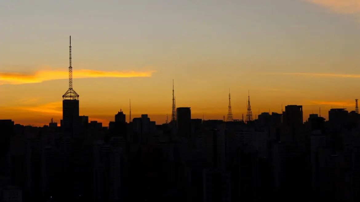 Apagões em São Paulo ampliam debate sobre energia reserva