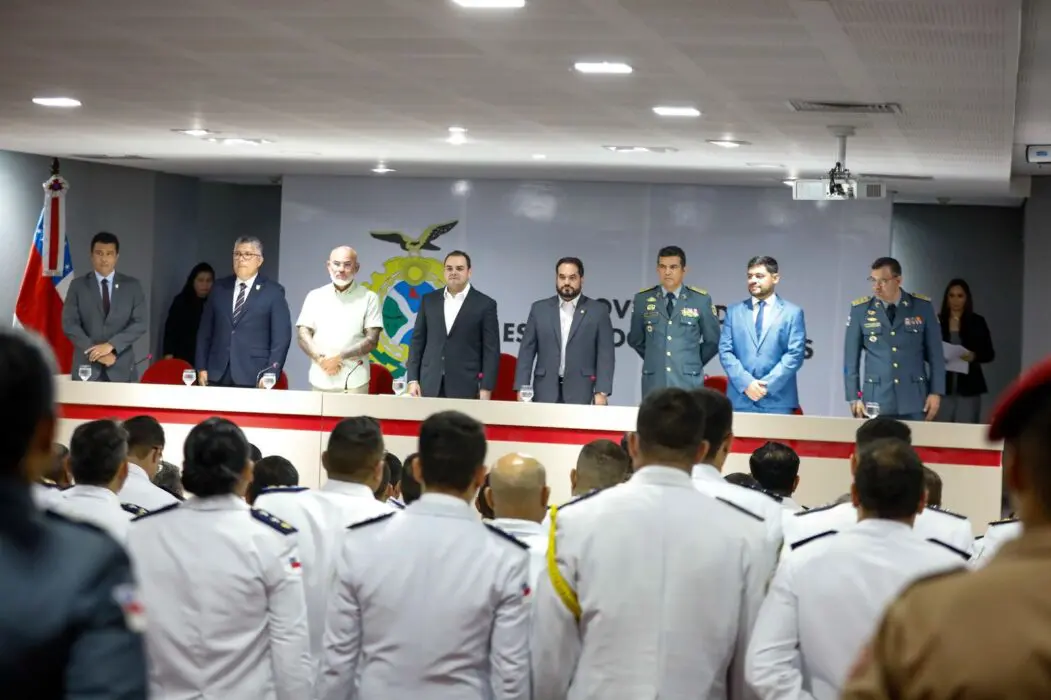 Governador interino Roberto Cidade empossa 60 oficiais da PMAM no Curso Superior de Polícia e reforça investimentos na segurança pública