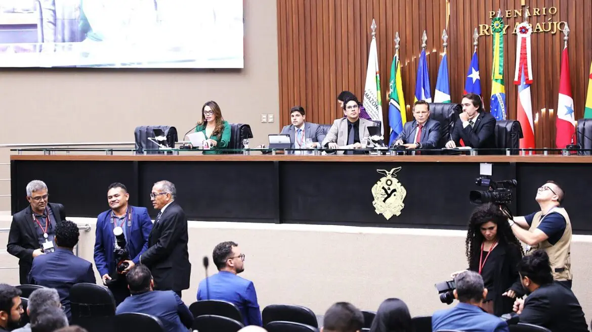 Aleam publica edital para eleição de governador e vice