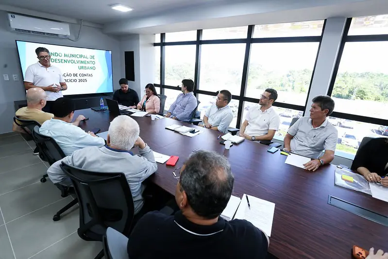Conselho de Desenvolvimento Urbano na nova sede do Implurb