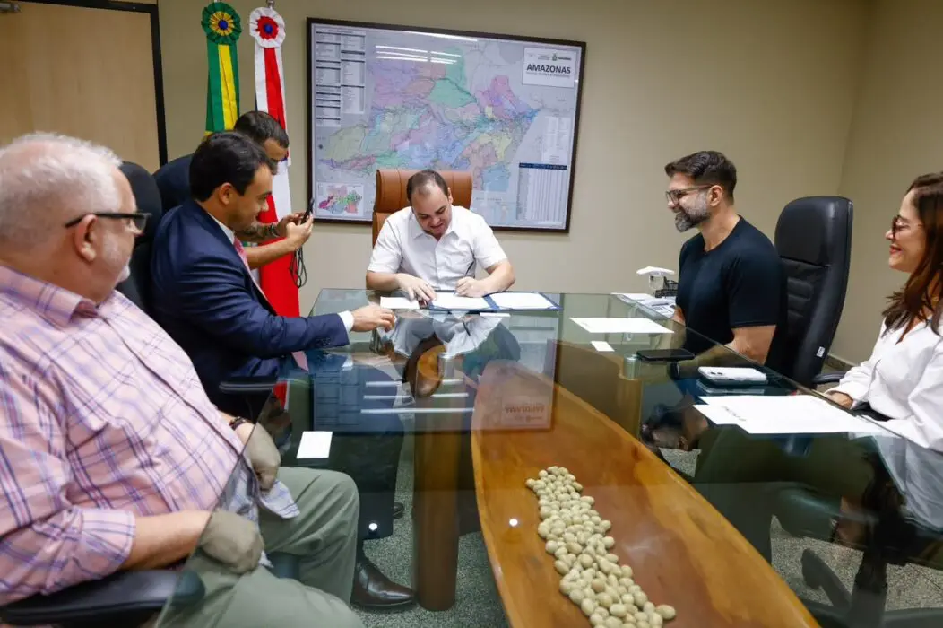 Governador Roberto Cidade assina resultado final do primeiro concurso público da história da Sema AmazonasGovernador Roberto Cidade assina resultado final do primeiro concurso público da história da Sema Amazonas