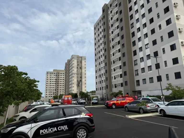 Criança morre após cair do quinto andar de prédio no Parque 10