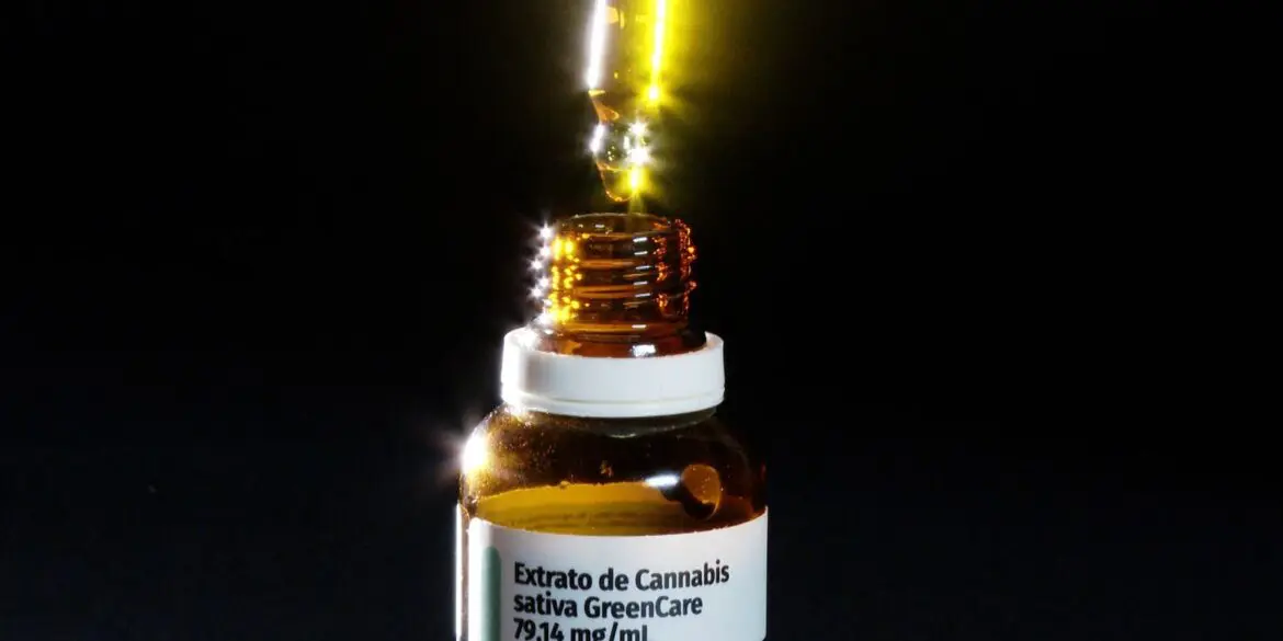 Maioria dos pacientes que importa remédios canábicos faz musculação