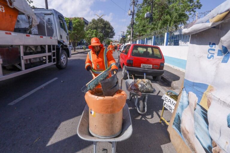 Programa ‘Manaus que a Gente Cuida’ chega ao Zumbi dos Palmares com mutirão de infraestrutura, limpeza e serviços integrados