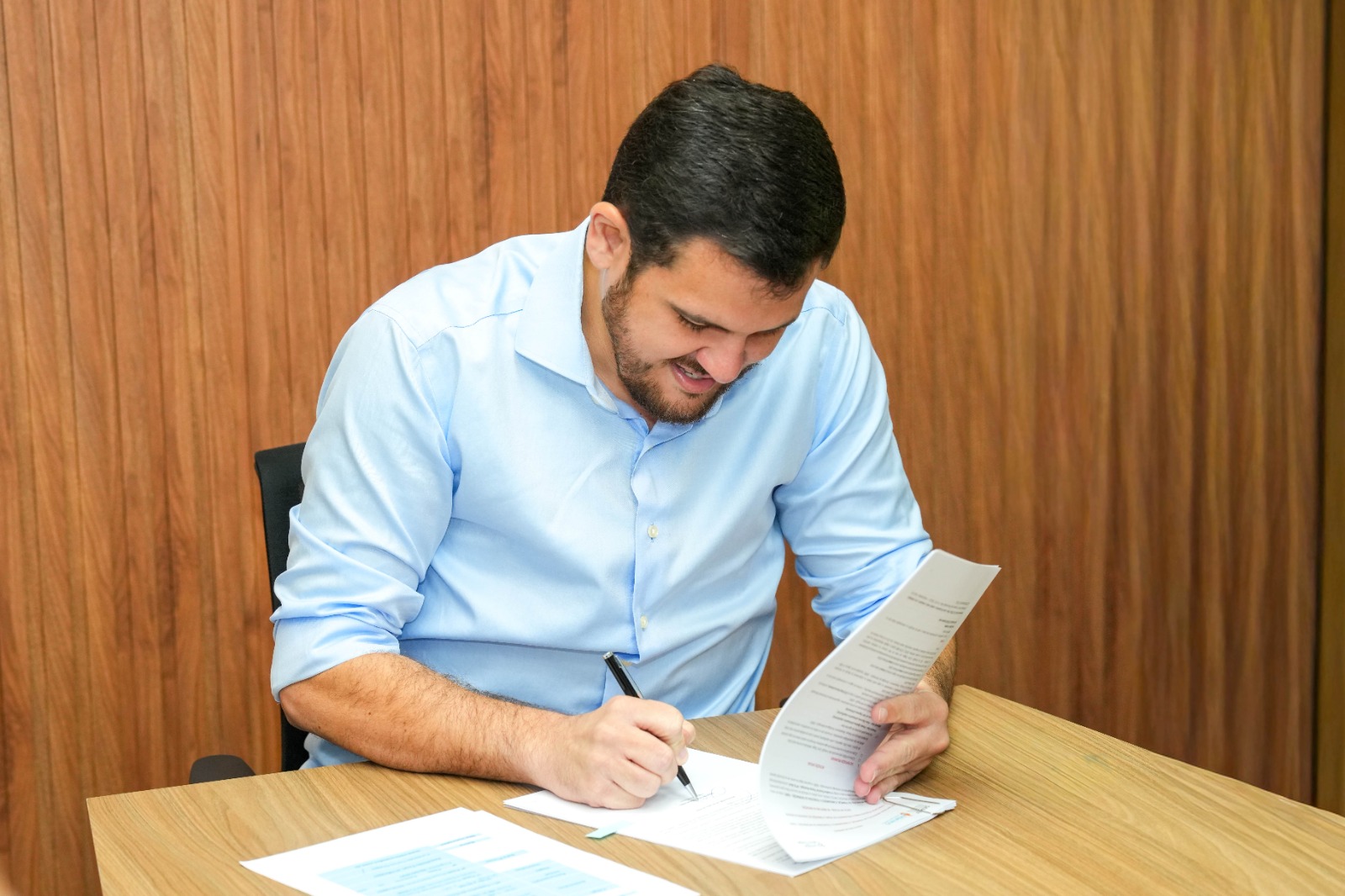 Prefeito Renato Junior anuncia concurso para auditor fiscal da Semef com salário inicial de R$ 27 mil