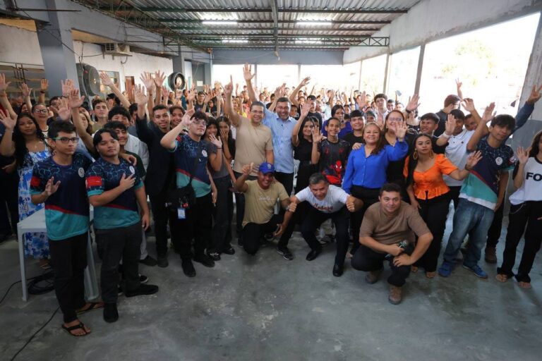Durante formatura de 200 alunos do Instituto Mackenzie, Wilson Lima reafirma compromisso com igrejas e projetos sociais