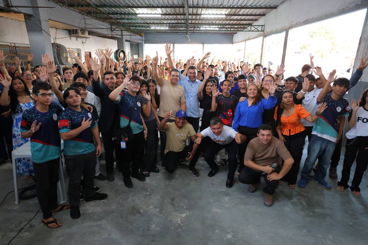 Durante formatura de 200 alunos do Instituto Mackenzie, Wilson Lima reafirma compromisso com igrejas e projetos sociais