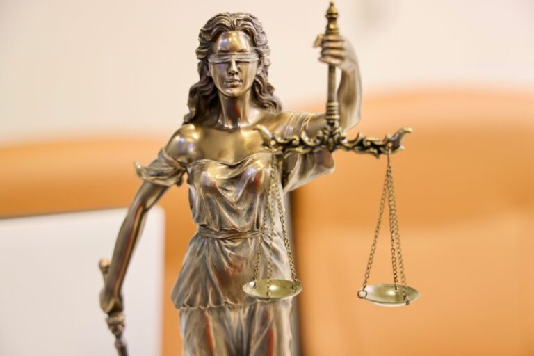 Justiça impõe limite à Receita e valida contas fiscais