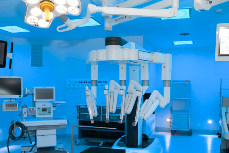 Robótica remove tumor renal com invasão da veia cava