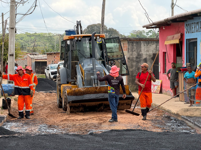 Prefeitura de Manaus leva recuperação asfáltica e mais infraestrutura à comunidade Parque Rio Solimões