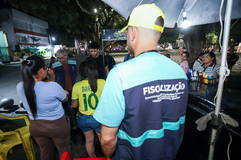 Ação integrada leva serviços de saúde e ordenamento ao Centro Histórico de Manaus