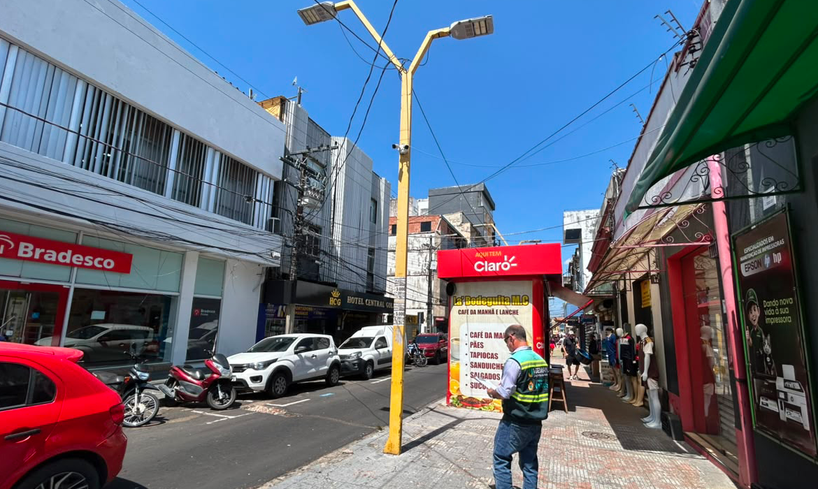 Prefeitura avança na modernização da infraestrutura urbana de iluminação pública do centro de Manaus