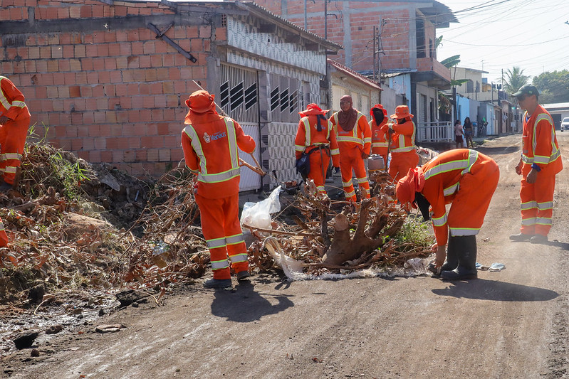 ‘Manaus que a Gente Cuida’ avança com ações de infraestrutura, limpeza urbana e serviços sociais no Parque Solimões
