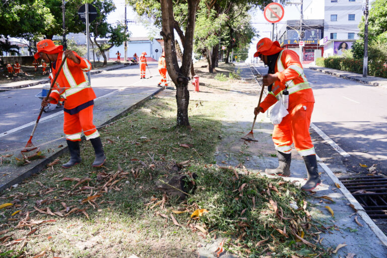 Prefeitura intensifica serviços de limpeza em 71 pontos e amplia conservação em áreas públicas de Manaus