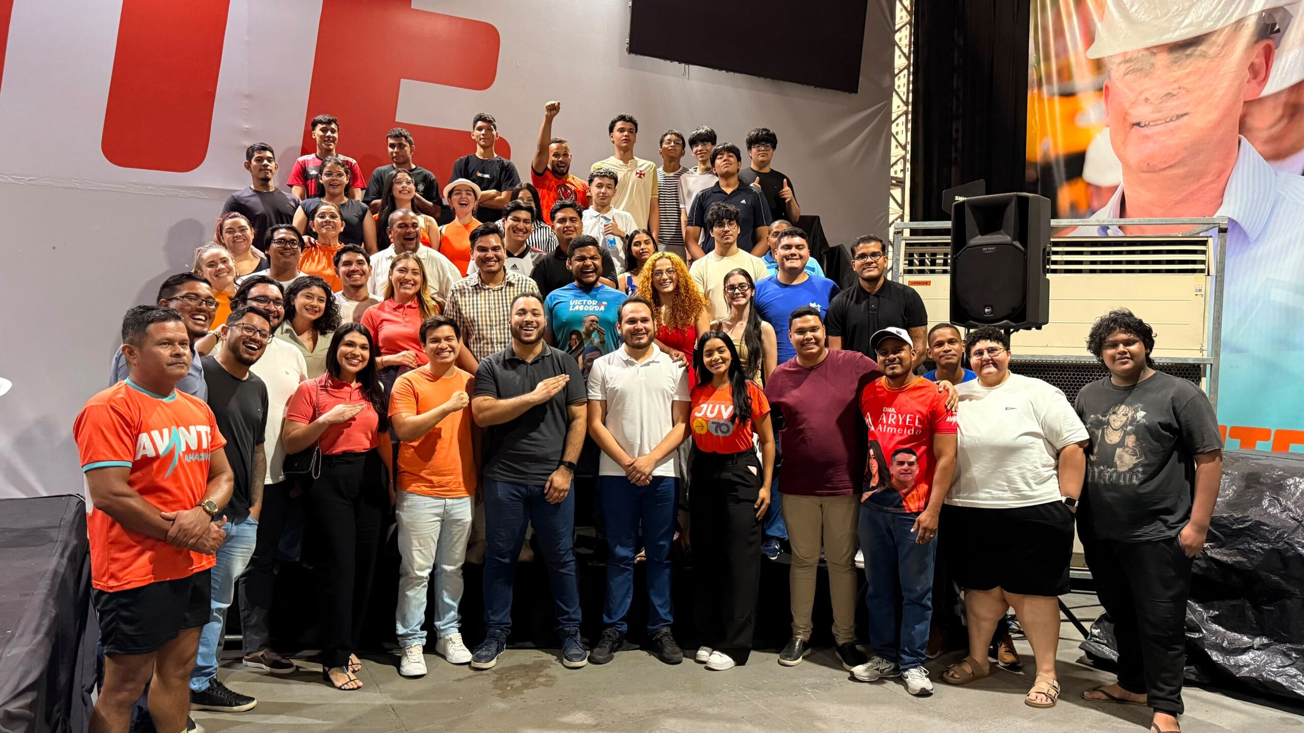 Jovens participam da construção do plano de governo de David Almeida
