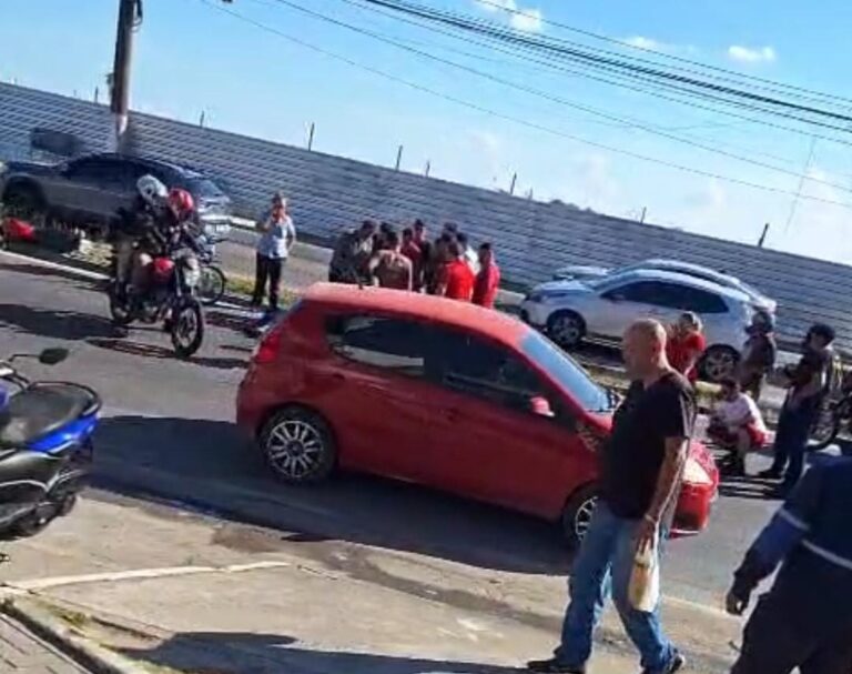 Trânsito: motociclista morre e outro fica em estado grave após colisão na Av. Torquato Tapajós