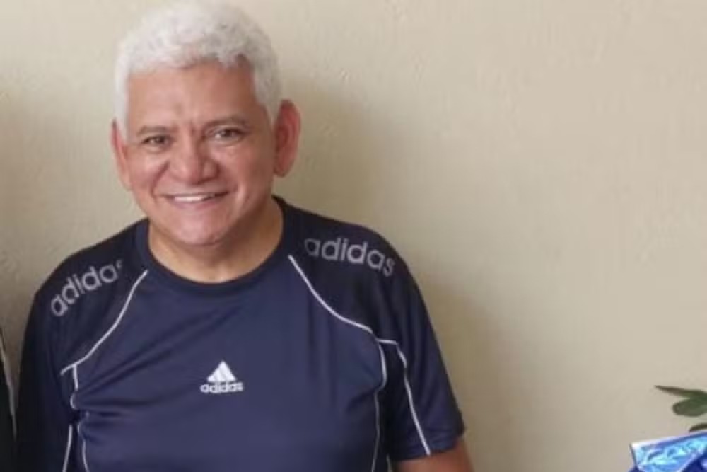 Comoção e pedidos de justiça marcam velório do professor da Ufam morto em chacina, em Manaus