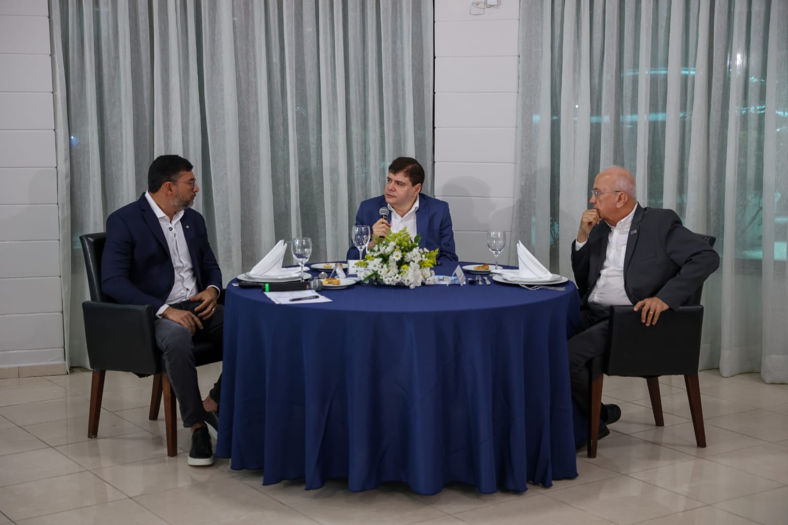 Fecomércio Amazonas apresenta pautas prioritárias do setor em encontro com Wilson Lima