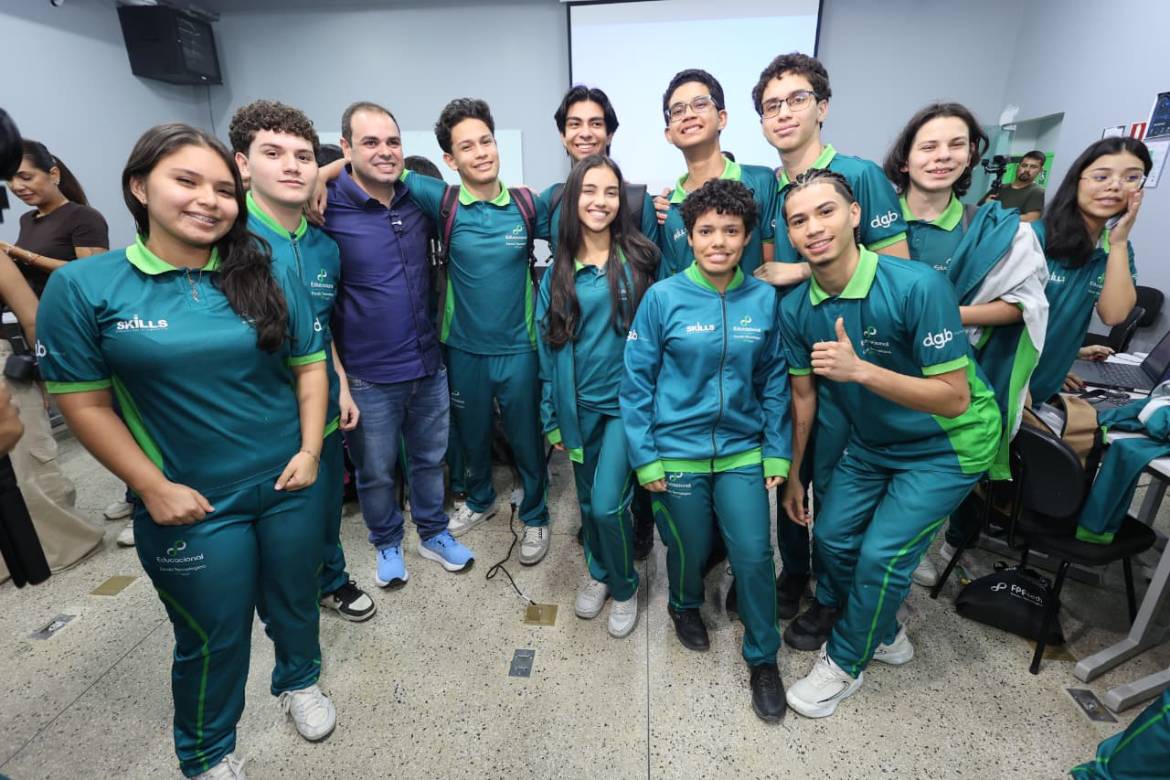 Roberto Cidade aposta em tecnologia e qualificação para preparar estudantes do Amazonas para o futuro