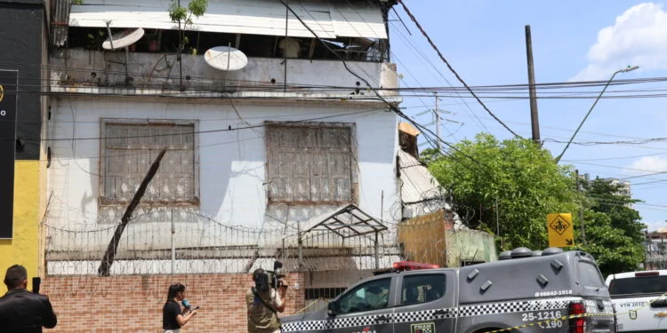 Vítima sobrevivente de chacina no São Jorge deixa a UTI e é transferida para enfermaria