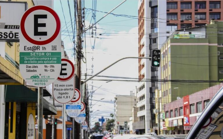 Uso do Est@R Digital cresce 25% em Curitiba
