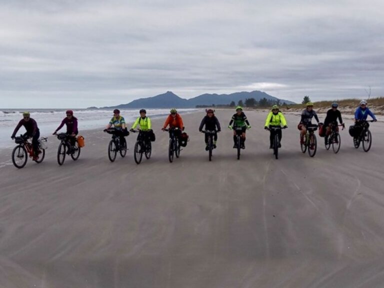 Sobre duas rodas: cicloturismo nas estâncias paulistas