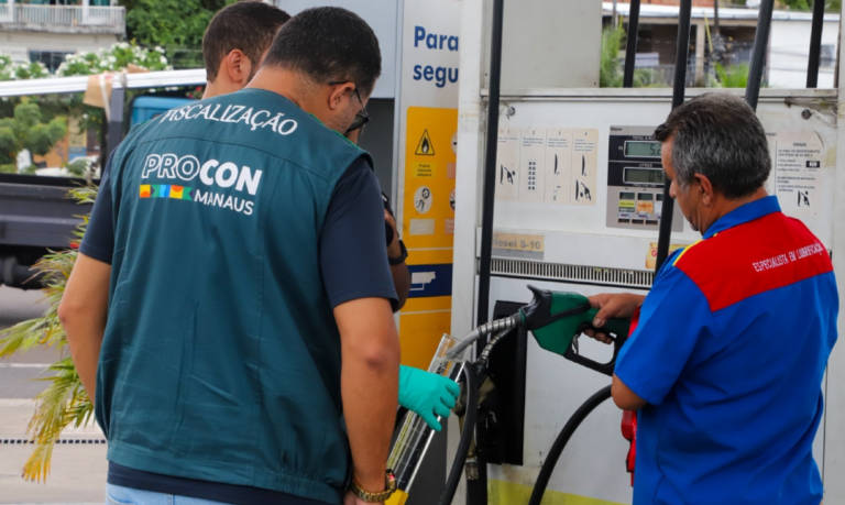 Gasolina comum chega a R$ 6,79 em pesquisa de preços do Procon Manaus