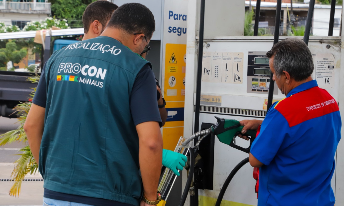 Gasolina comum chega a R$ 6,79 em pesquisa de preços do Procon Manaus