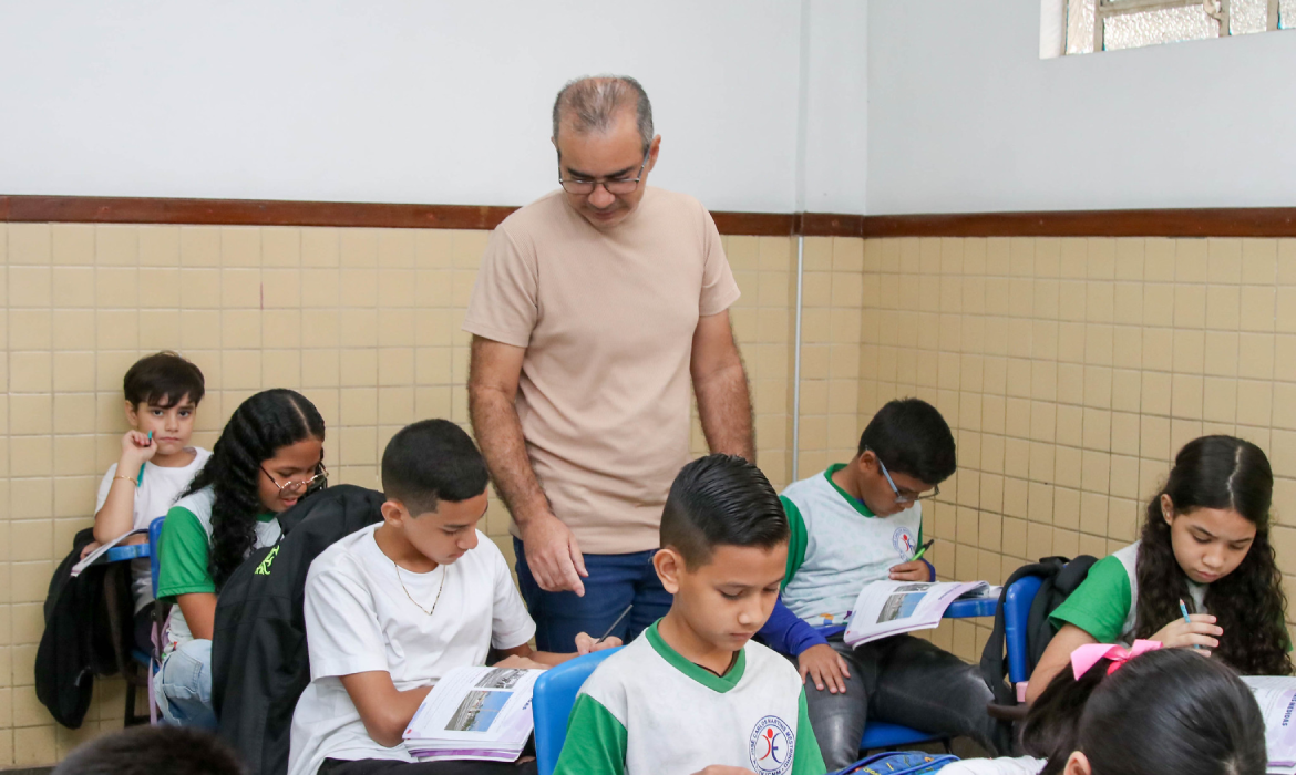 Escola municipal de Manaus conquista nota 9 e lidera Ideb dos Anos Iniciais entre capitais