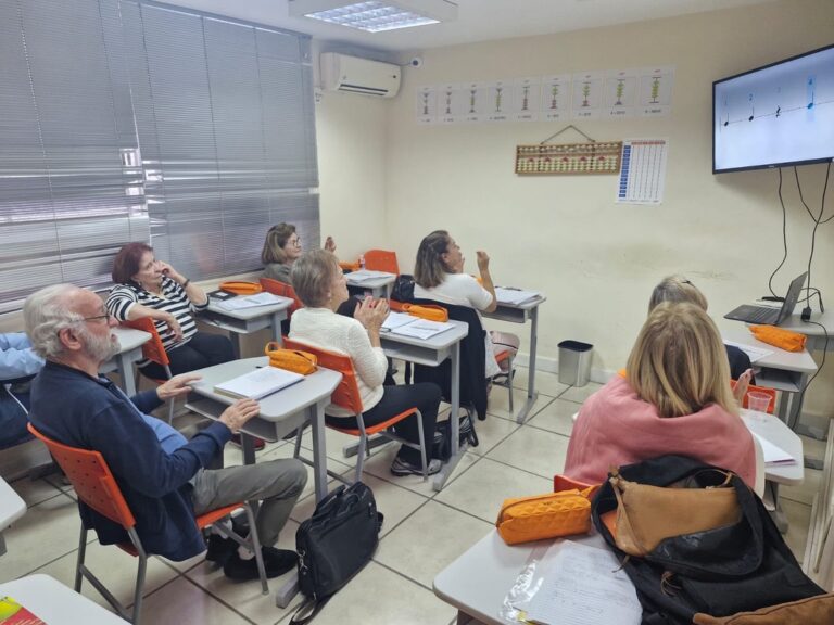 Estimulação cognitiva auxilia na autonomia dos idosos