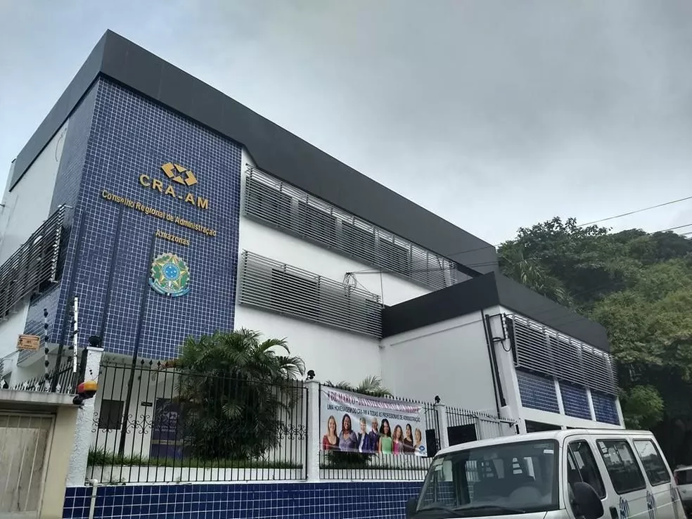 Concurso CRA-AM abre 54 vagas com salários de até R$ 5,6 mil
