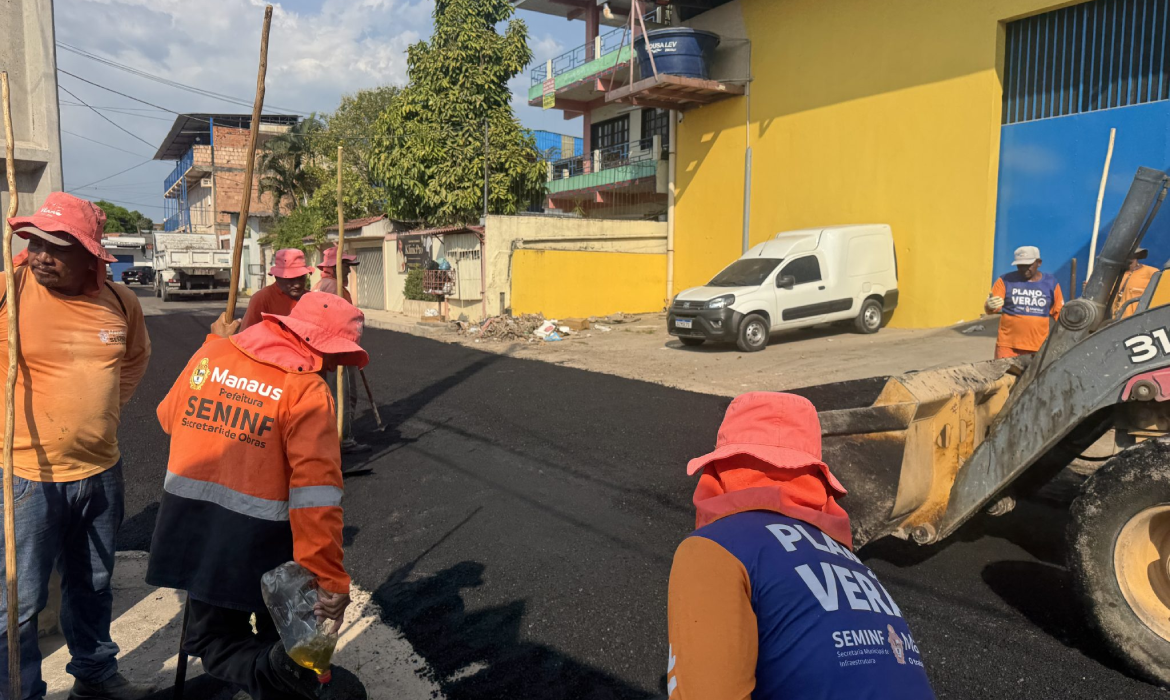 Recuperação da rua Tancredo Neves amplia condições de tráfego na zona Leste de Manaus
