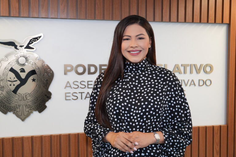 Deputada Brena Dianná denuncia apagão e incêndios na estrada que liga Manacapuru a Novo Airão e exige providências imediatas