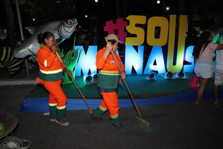 Operação de limpeza mobiliza cerca de 300 trabalhadores no ‘#SouManaus Passo a Paço 2026’