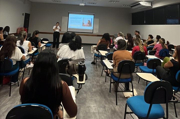 Nutricionistas e pediatras da Semsa recebem treinamento para identificar riscos à saúde infantil