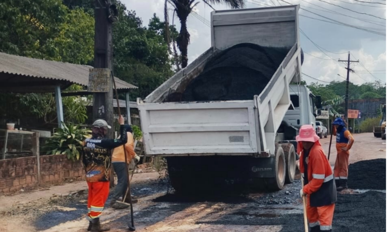 Comunidade Galileia recebe serviços de recuperação viária no quilômetro 21 da BR-174