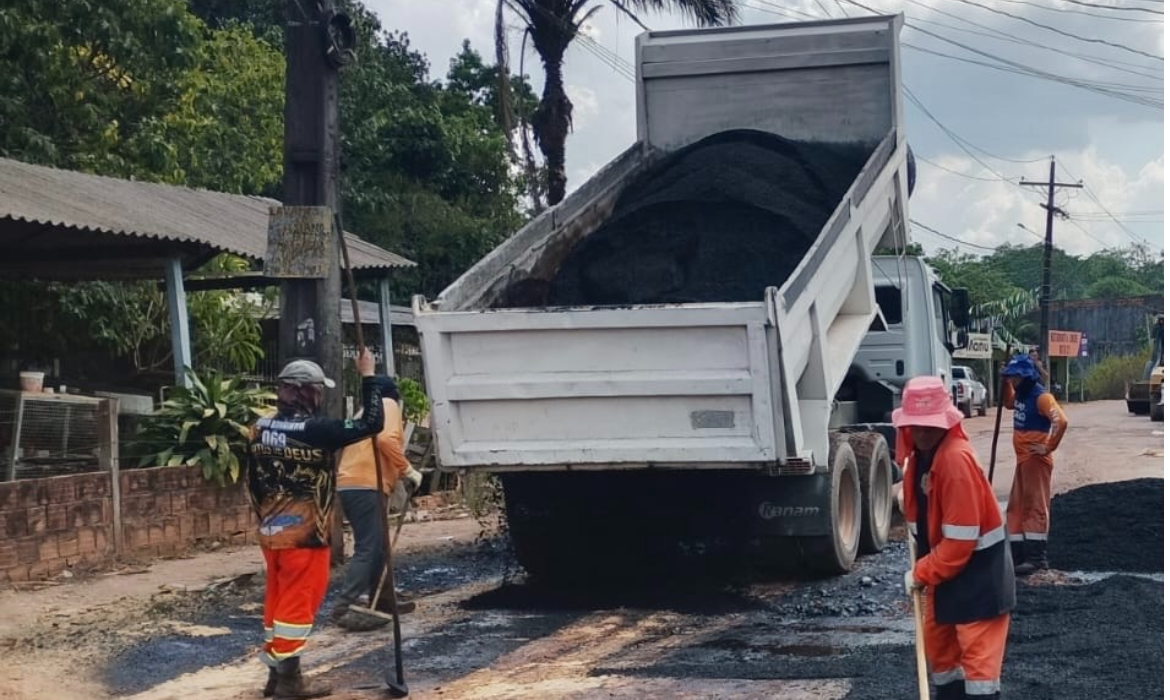 Comunidade Galileia recebe serviços de recuperação viária no quilômetro 21 da BR-174