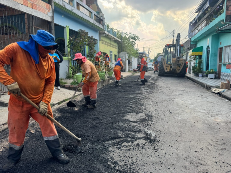 Obras da Prefeitura de Manaus recuperam via no Coroado e ampliam condições de mobilidade na zona Leste