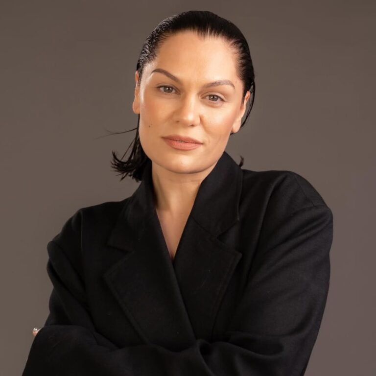 Após enfrentar uma batalha contra o câncer de mama, Jessie J revelou que está livre da doença e celebrou o resultado dos exames com os seguidores. Créditos: Reprodução Instagram