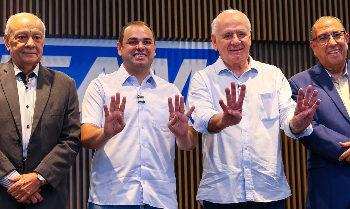 Roberto Cidade defende diálogo com indústria e novas matrizes econômicas para gerar emprego e renda no Amazonas