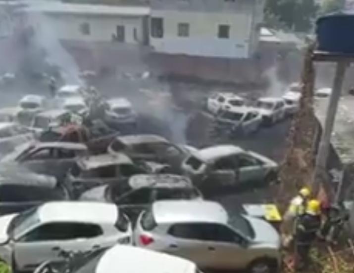 Vídeo: incêndio destrói mais de 20 carros em galpão na zona Norte de Manaus
