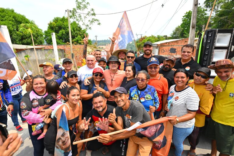 David Almeida retorna ao Nova Cidade, visita obras contra erosões e apresenta propostas para áreas de risco